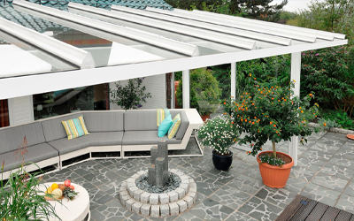 Terrassenüberdachung in weiß