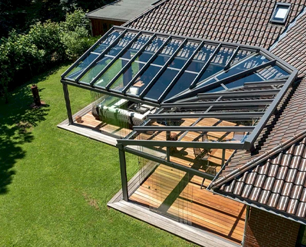 Sommergarten mit integriertem Markise und Beleuchtung
