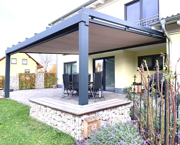 Terrassenüberdachung mit Markise