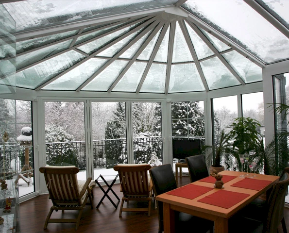 Wintergarten in weiß