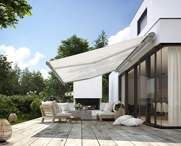 Terrassenüberdachung mit Markisen