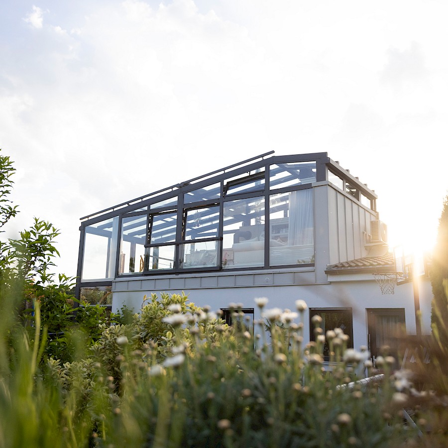 Aluminium verleiht Ihrem Zuhause Eleganz, Stabilität und Beständigkeit.