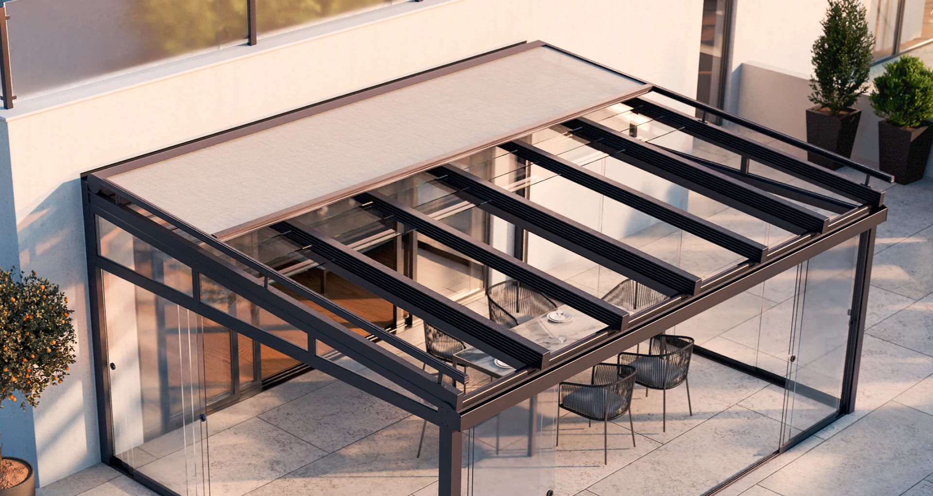 Glas-Schiebe-Dach von TS Aluminium mit teilweise geöffneten Glaselementen auf moderner Terrasse